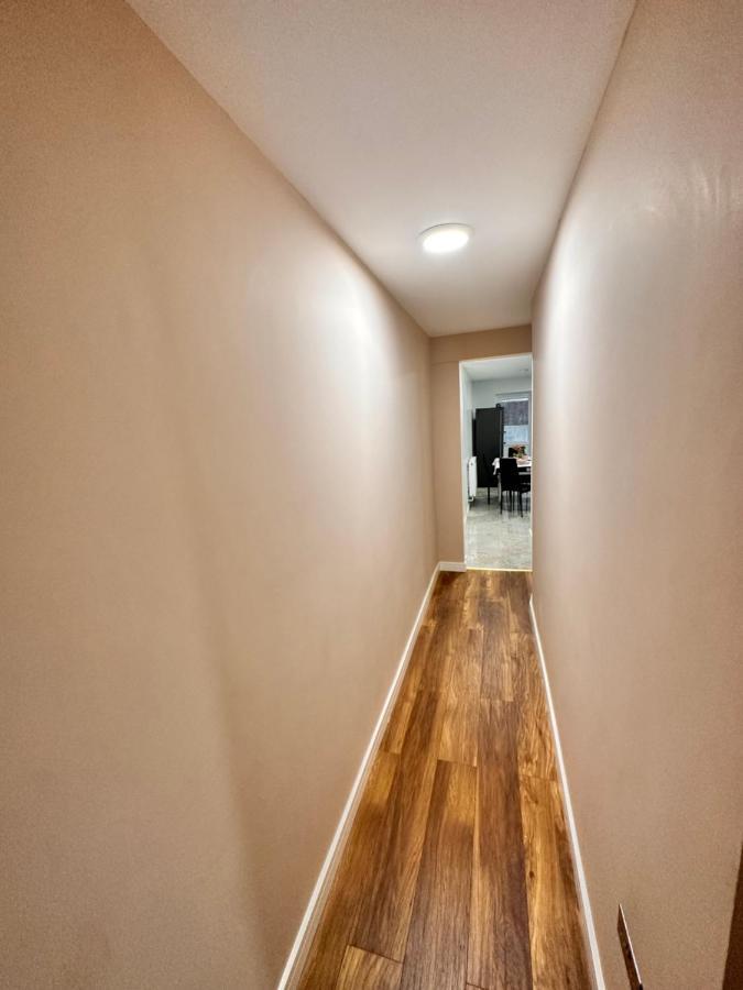 Canary Wharf Single Double And En-Suite Rooms London Exteriör bild