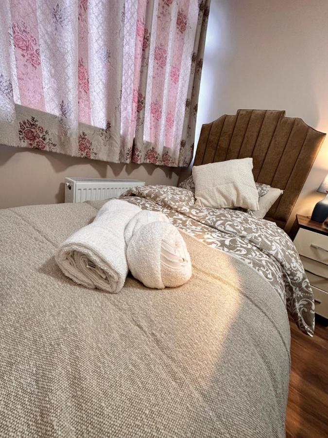 Canary Wharf Single Double And En-Suite Rooms London Exteriör bild