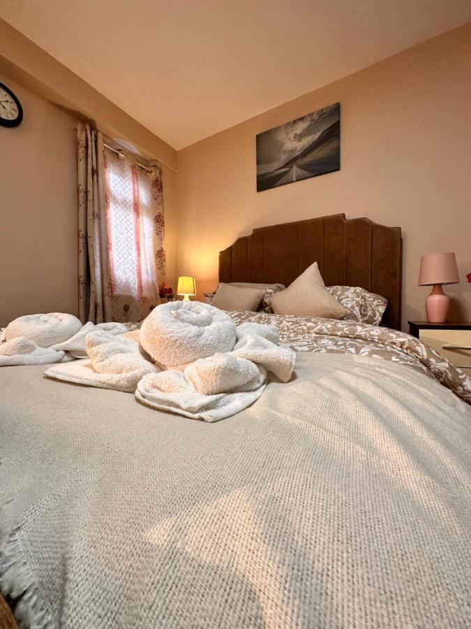 Canary Wharf Single Double And En-Suite Rooms London Exteriör bild
