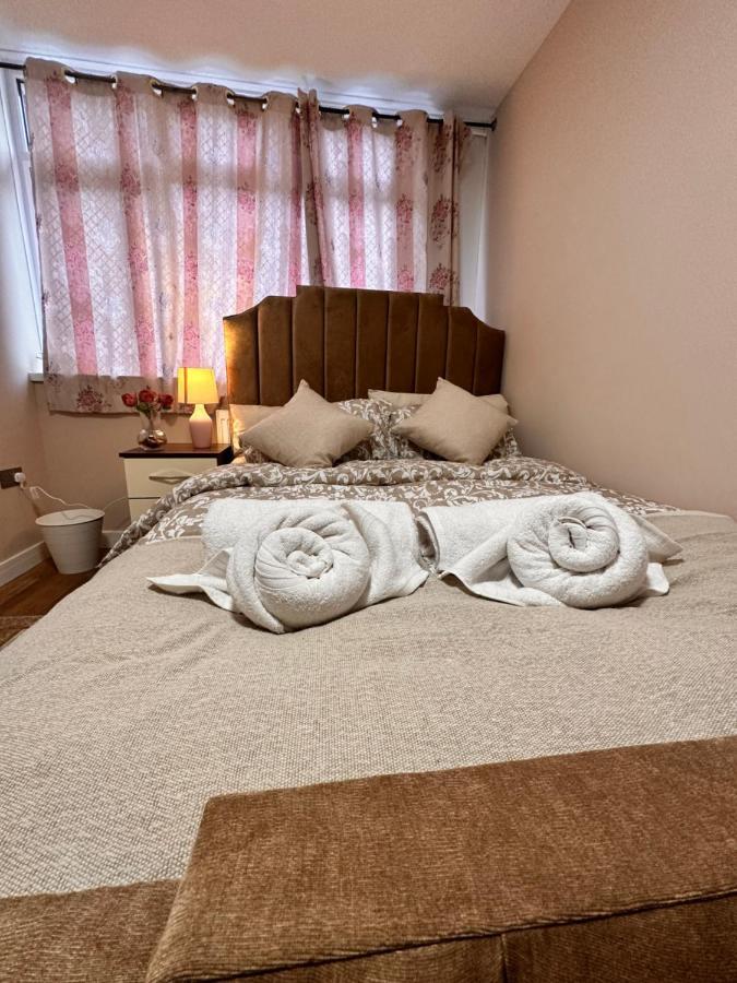 Canary Wharf Single Double And En-Suite Rooms London Exteriör bild